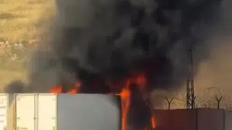 Cilvegözü Sınır Kapısı'nda iki tır yandı