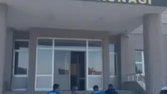 Sivas'ta tırların dorsesinden 27 kaçak göçmen çıktı