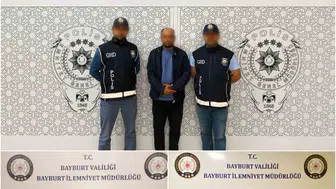 Bayburt'ta kaçak göç operasyonu 4 organizatör tutuklandı