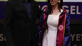 Sivaslı genç mezuna belediyeden hemen iş teklifi