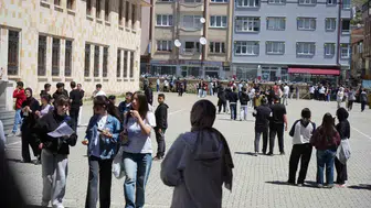 Bayburtlu gençler hayallerindeki lise için ter döküyor