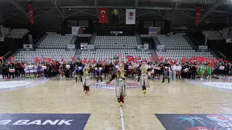 Manisa küçük basketbolcuların şampiyonluk mücadelesine ev sahipliği yapıyor