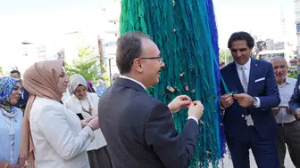 Çöp kutusuna gidenler Siirt’te sanat eserine dönüştü