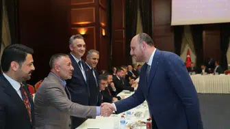 AK Parti teşkilatları Ankara’da yeni dönem stratejisini belirledi