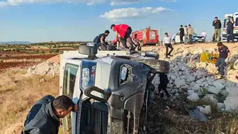 Mardin yolunda Kızılay aracı kaza yaptı