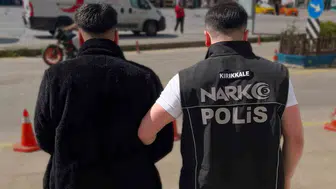 Kırıkkale polisi durdurduğu araçta uyuşturucu hap yakaladı
