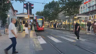 Laleli tramvay durağında 6 yaşındaki çocuk hayatını kaybetti
