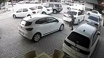 Adana'da galeriye motosikletli saldırı