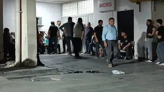 Batman'da otomobilden sarkan genç yola düşerek hayatını kaybetti