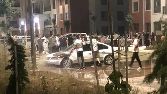 Adıyaman İndere TOKİ'de park halindeki araç küle döndü