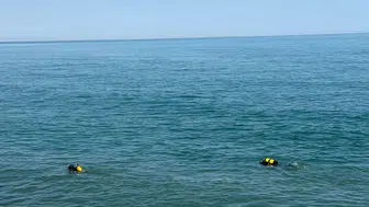 Ordu'da denize giren aileyi Alman turist kurtardı