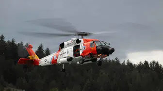 Alaska semalarında kaza yapan helikopterden mucize kurtuluş
