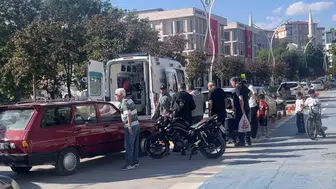 Çorum’da cadde ortasında motosiklet kazası