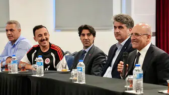 Mehmet Şimşek Bolu kampında futbolcularla bir araya geldi