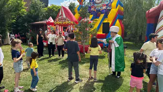 Afyon’da babalar günü kutlaması çocuklara yaradı