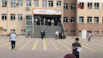 Kayseri'de binlerce öğrenci lise sınavı için ter döküyor
