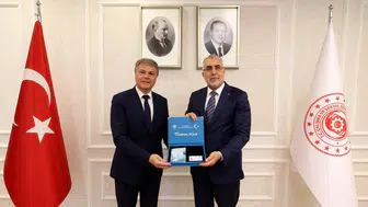 Renault Türkiye CEO'suna süresiz çalışma vizesi verildi