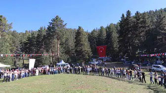 Erzurum’da dut pekmezi için kıyasıya rekabet