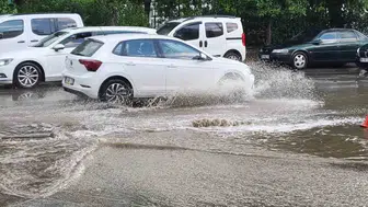 Aydın Efeler’de on dakikalık sağanak hayatı felç etti