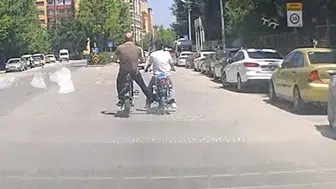 Eskişehir trafiğinde tehlikeli itişme