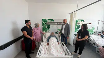 Niğde'de doktorlar hastanın karnından 7 kiloluk dev kitle çıkardı