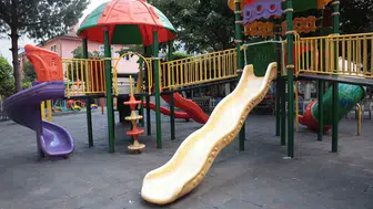İncirliova’da parklar çocuklar için baştan aşağı yenileniyor