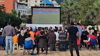Cide halkı milli maç için meydanda buluştu