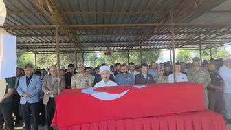Hatay uzman çavuşunu dualarla toprağa verdi