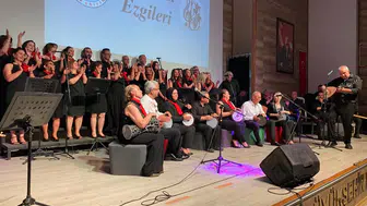 Alaşehir türkü dolu bir geceyle kültürel mirasa sahip çıktı
