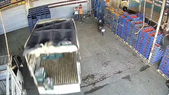 Adana’da hal kompleksinde dehşet anları kameraya yansıdı