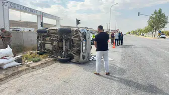 Ceylanpınar sanayi kavşağında direksiyon hakimiyeti kayboldu