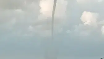 Rize açıklarında oluşan hortum bölge halkını tedirgin etti