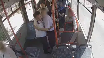 Sakarya otobüsünde bir hayat kurtarma yarışı yaşandı