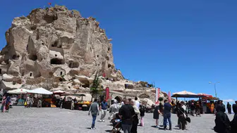 Kapadokya bayramda turist akınına uğradı