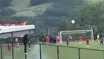 Demirköy’deki amatör maçta saha karıştı