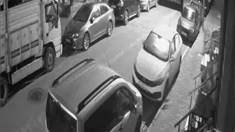 Esenyurt’ta dehşet anları Eniştesi aracını ateşe verdi