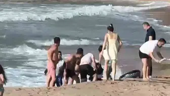 Amasra Çakraz'da boğulma tehlikesi atlatan iki kişiyi vatandaşlar kurtardı