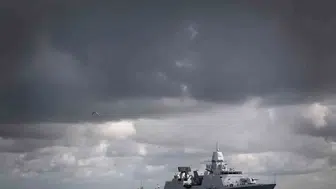 Hollanda Hürmüz Boğazı'na savaş gemisi gönderiyor