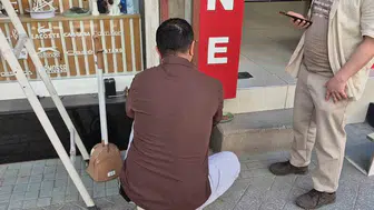 Eskişehirli esnafın tabela operasyonu bir kediyi kurtardı