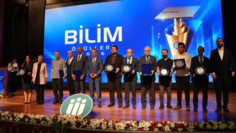 İnönü Üniversitesi en başarılı isimlerini ve topluluklarını ödüllendirdi