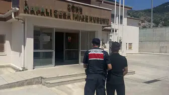 Söke'de uzun süredir aranan firari yakayı ele verdi