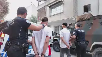 İnternetten evde paketleme işi vaadiyle 54 kişiyi dolandırdılar