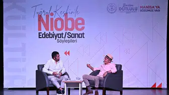 Nihat Behram edebiyatın geleceğini Manisa’da tartıştı