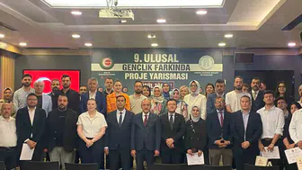 Üniversiteli Gençlere HAK-İŞ Kapıları Açılıyor