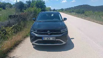 Bilecik’te yola aniden çıkan çocuk otomobil altında kaldı