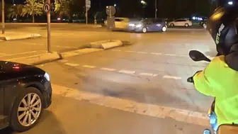 Maltepe'de gece yarısı dehşeti Kavşakta çarpışan otomobil alev aldı