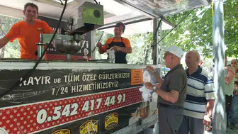 Burhaniye sokaklarında süren asırlık gelenek