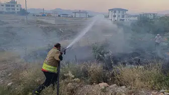 Hatay Hassa'da bahçe yangını paniği
