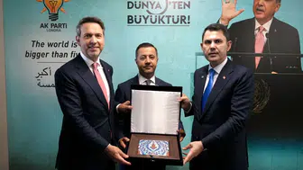 Bakanlar Kurum ve Bayraktar Londra’da teşkilatla buluştu