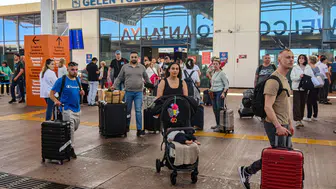 Antalya tatil sezonunu 3,5 milyon yabancı turistle karşıladı